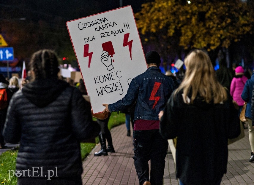 Elblążanie znów wyszli na ulice."Solidarność naszą bronią" zdjęcie nr 232286