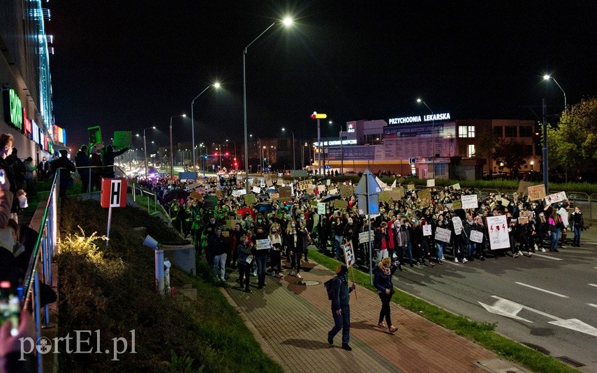 Elblążanie znów wyszli na ulice."Solidarność naszą bronią" zdjęcie nr 232295