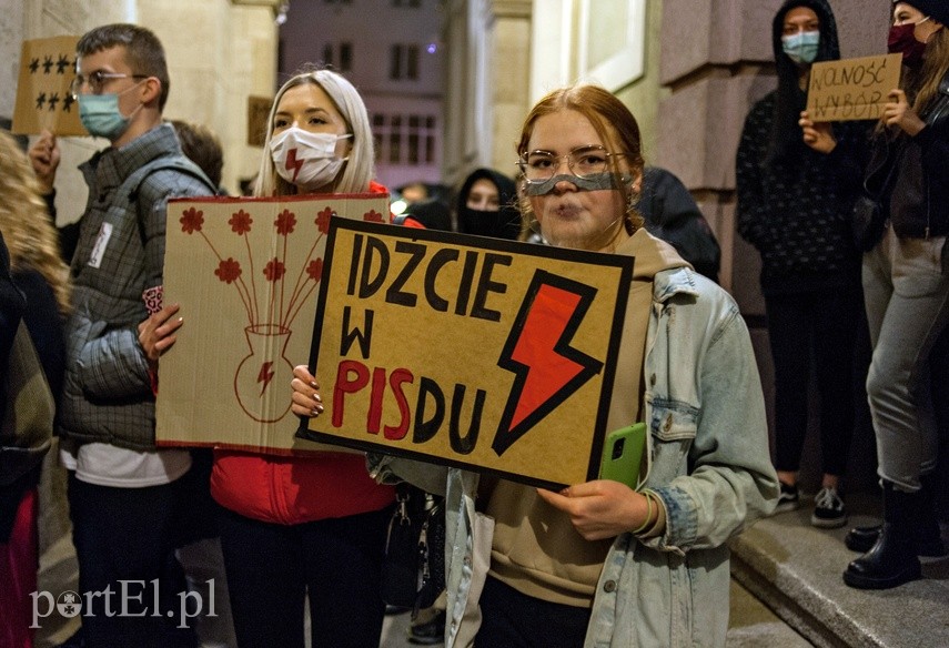 Elblążanie znów wyszli na ulice."Solidarność naszą bronią" zdjęcie nr 232257