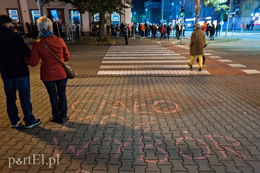 Elblążanie znów wyszli na ulice."Solidarność naszą bronią" zdjęcie nr 232247