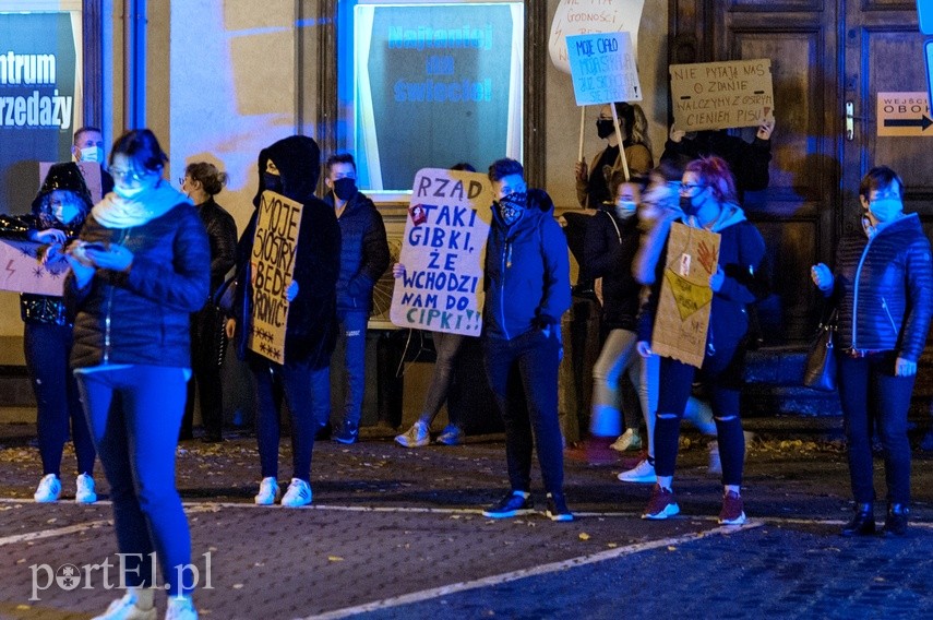 Elblążanie znów wyszli na ulice."Solidarność naszą bronią" zdjęcie nr 232249