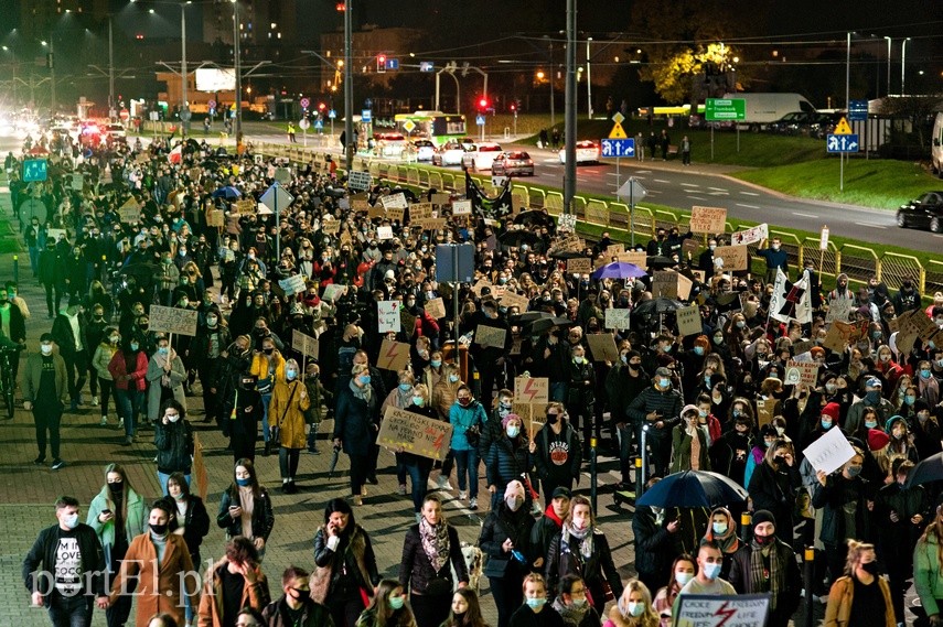 Elblążanie znów wyszli na ulice."Solidarność naszą bronią" zdjęcie nr 232292