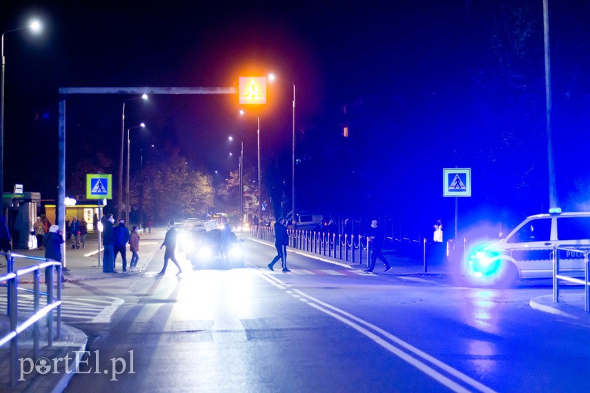 Protesty nie ustają. W piątek elblążanie znów wyszli na ulice miasta zdjęcie nr 232387