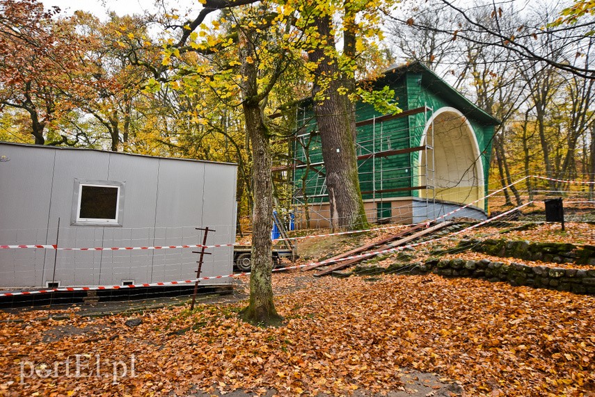 Rozpoczął się remont muszli w Bażantarni zdjęcie nr 232436