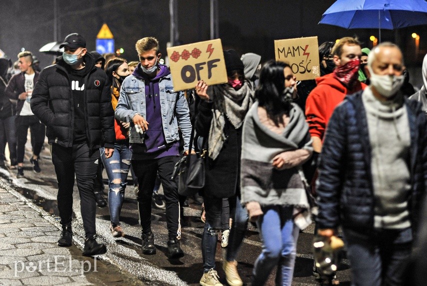 "No woman, no kraj". Kolejne protesty w Elblągu zdjęcie nr 232467