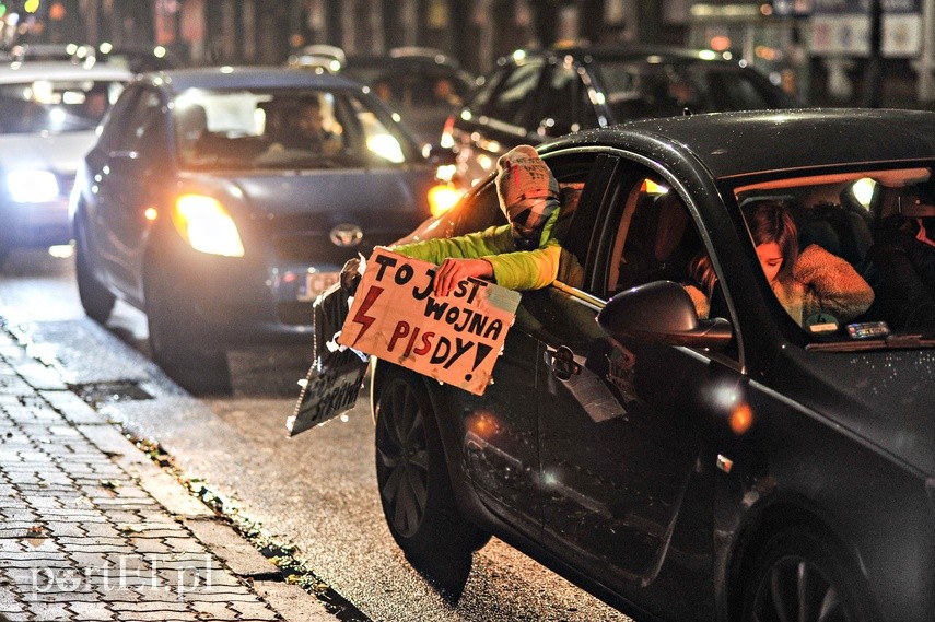 "No woman, no kraj". Kolejne protesty w Elblągu zdjęcie nr 232482