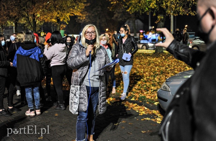 "No woman, no kraj". Kolejne protesty w Elblągu zdjęcie nr 232460