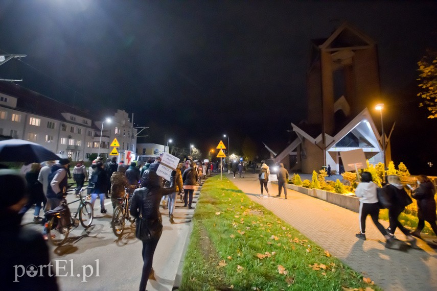 Kolejny protest w Elblągu, tym razem z udziałem Marty Lempart zdjęcie nr 232706