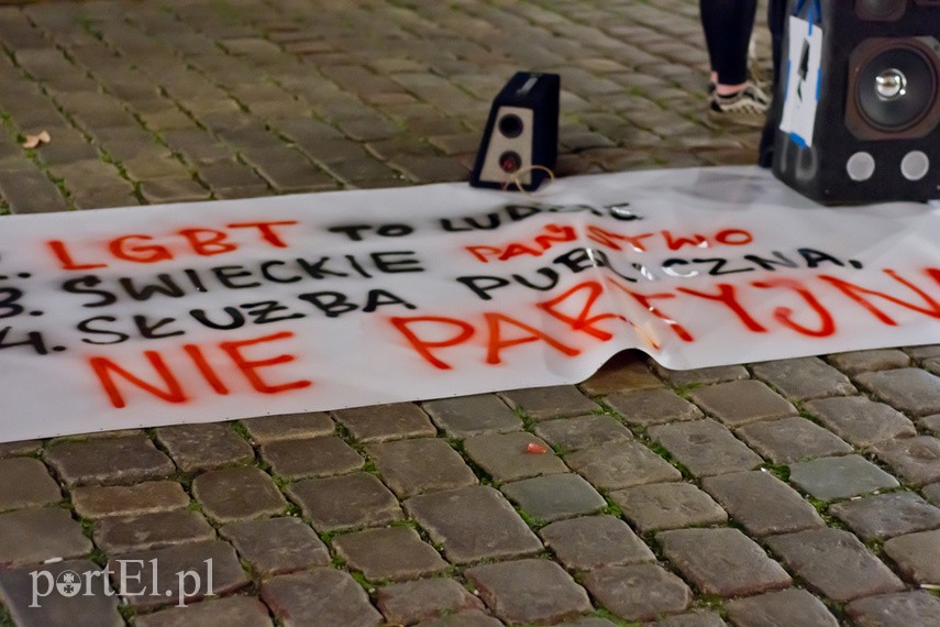 Kolejny protest w Elblągu, tym razem z udziałem Marty Lempart zdjęcie nr 232644