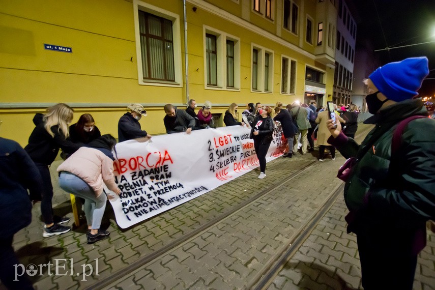 Kolejny protest w Elblągu, tym razem z udziałem Marty Lempart zdjęcie nr 232684