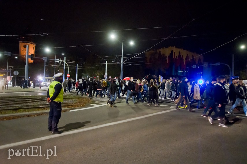 Kolejny protest w Elblągu, tym razem z udziałem Marty Lempart zdjęcie nr 232705