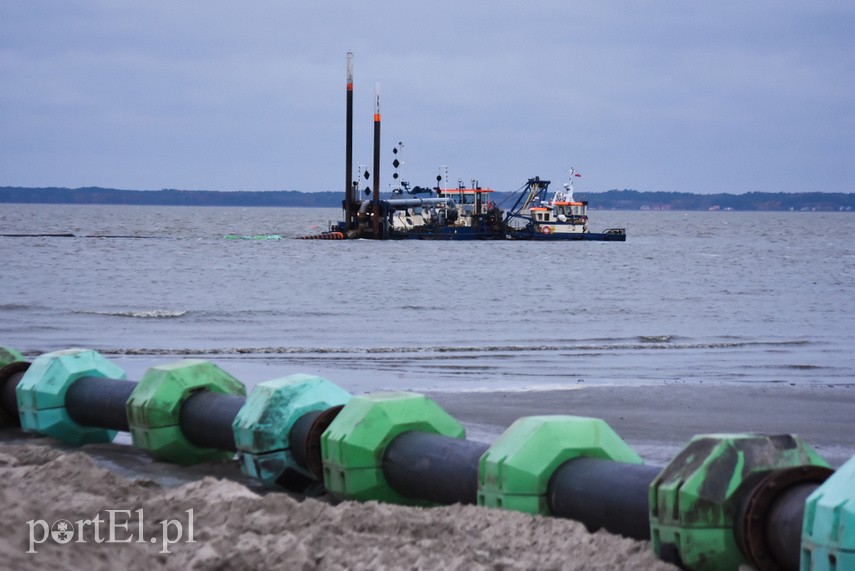 Poszerzają plażę w Kadynach zdjęcie nr 232713