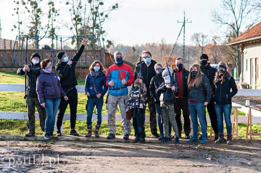 Mistrzowie uczą strzelać z łuku  zdjęcie nr 233320