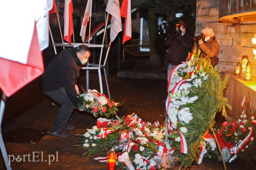 "To najczarniejsza historia Polski po drugiej wojnie światowej" zdjęcie nr 233992