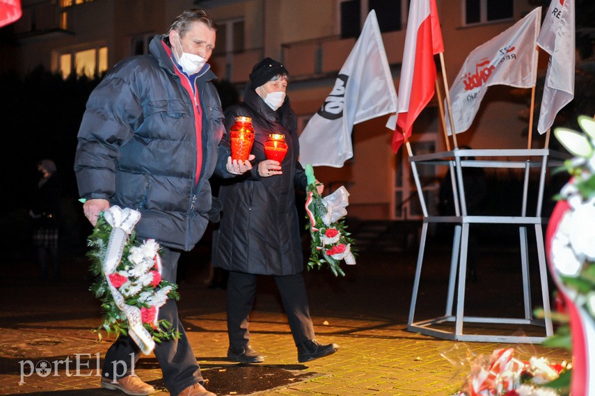 "To najczarniejsza historia Polski po drugiej wojnie światowej" zdjęcie nr 233990