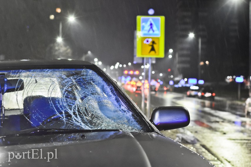 Kobieta potrącona na pasach na ul. Nowowiejskiej zdjęcie nr 234111