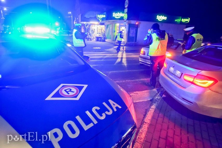 Potrącenie 69-letniej kobiety przez kierowcę bmw zdjęcie nr 234224