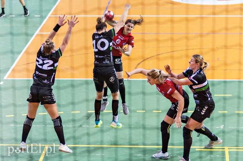 Porażka okupiona kontuzjami zdjęcie nr 234895