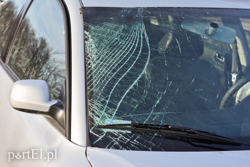 22-latek spowodował wypadek, będąc pod wpływem narkotyków i bez prawa jazdy zdjęcie nr 234974