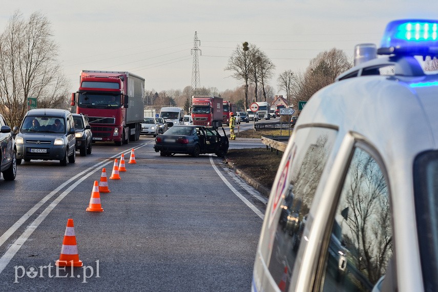 22-latek spowodował wypadek, będąc pod wpływem narkotyków i bez prawa jazdy zdjęcie nr 234977