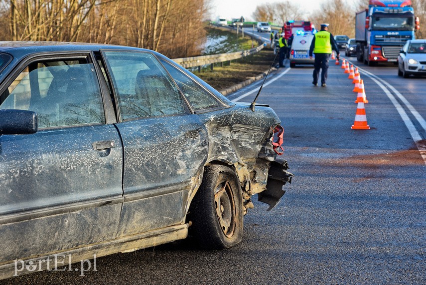 22-latek spowodował wypadek, będąc pod wpływem narkotyków i bez prawa jazdy zdjęcie nr 234970