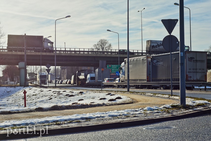 22-latek spowodował wypadek, będąc pod wpływem narkotyków i bez prawa jazdy zdjęcie nr 234966