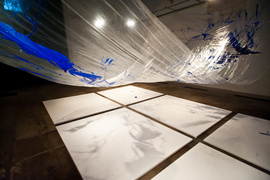 \"Kluczowa jest gra barw i doznanie przestrzeni\". Blumetrie cd. w Galerii EL