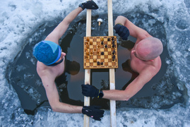Morsując, można nawet grać w szachy