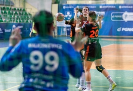 Długi przestój i porażka Startu z liderkami