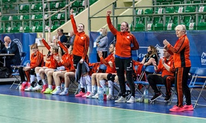 Długi przestój i porażka Startu z liderkami Długi przestój i porażka Startu z liderkami