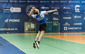 Co słychać pod siatką