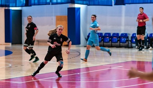 Hanza wygrywa z liderem