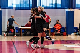 Hanza wygrywa z liderem