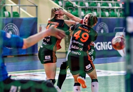 O włos od niespodzianki