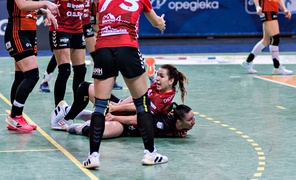 O włos od niespodzianki