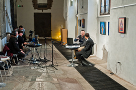 Madonny w krużganku galerii