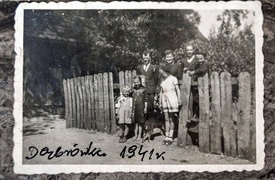 W Dąbrówce koło Radzymina, gdzie rodzina przetrwała II wojnę światową