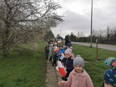 „Żywa” lekcja patriotyzmu w Przedszkolu i Żłobku Mały Europejczyk w Elblągu