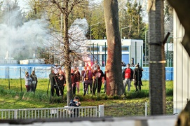 Znicz podaje tlen Olimpii Znicz podaje tlen Olimpii