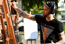 Grafatak wszedł na orbitę