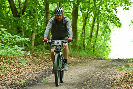 Rowerowe ściganie w Bażantarni