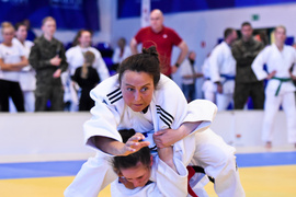 Żołnierze w judogach