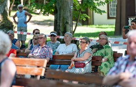 Ścieżki dźwiękowe na ścieżkach Bażantarni
