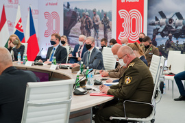 V4, czyli ministrowie obrony w Elblągu