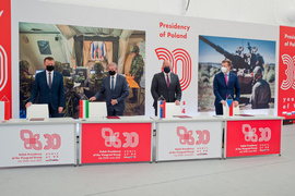 V4, czyli ministrowie obrony w Elblągu