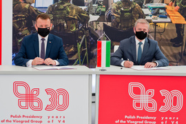 V4, czyli ministrowie obrony w Elblągu