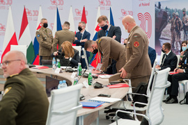 V4, czyli ministrowie obrony w Elblągu zdjęcie nr 242447