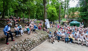 Wysocki i Okudżawa na początek Letniego Salonu Muzycznego