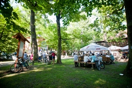 Mistrz ceremonii tym razem „Bez pestek.”
