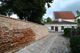 Zabytkowe mury odzyskują blask